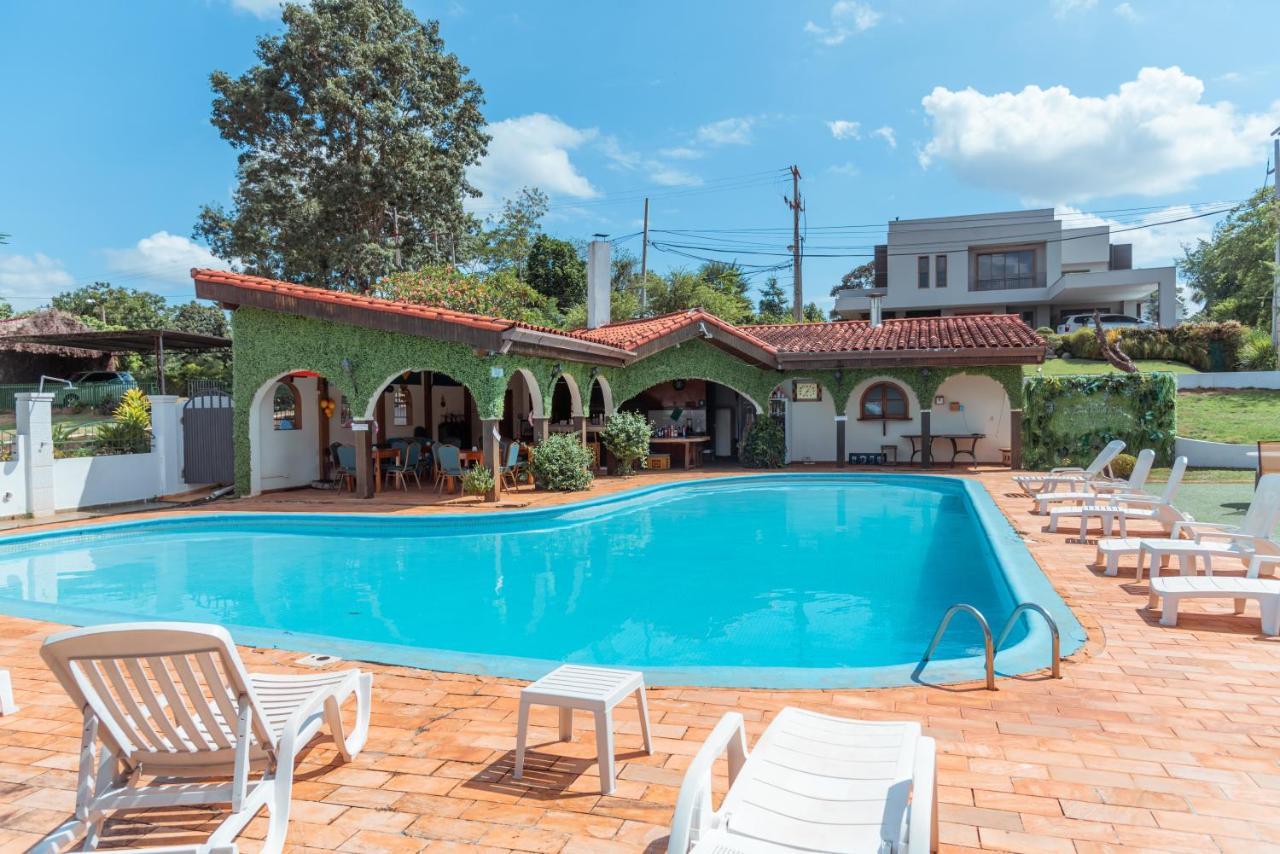 Hotel Casa Blanca Ciudad del Este Exterior foto